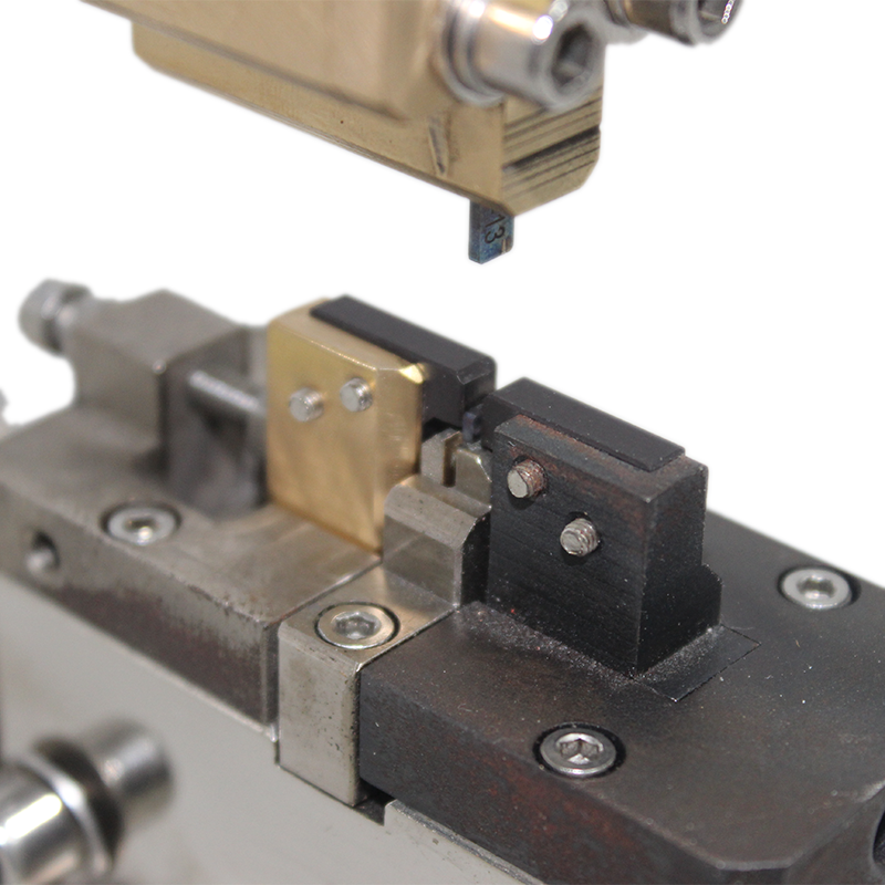 JYH-32 氣動(dòng)加壓式壓方機(jī)頭